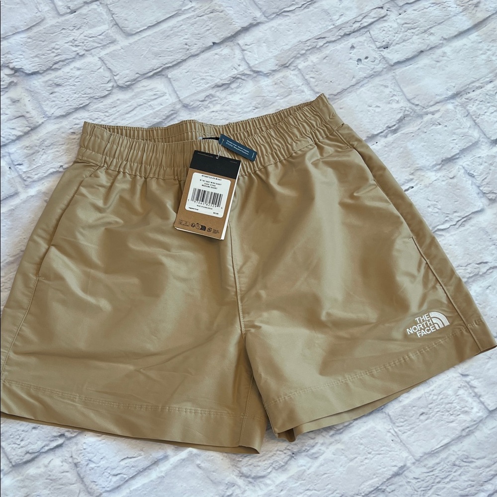 The North Face easy wind short